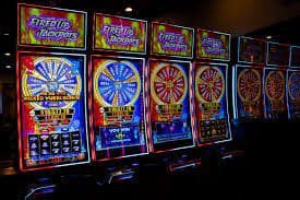 Tampilan permainan Live Casino agenpaito dengan dealer langsung
